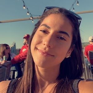 Meet your Posher, Abby